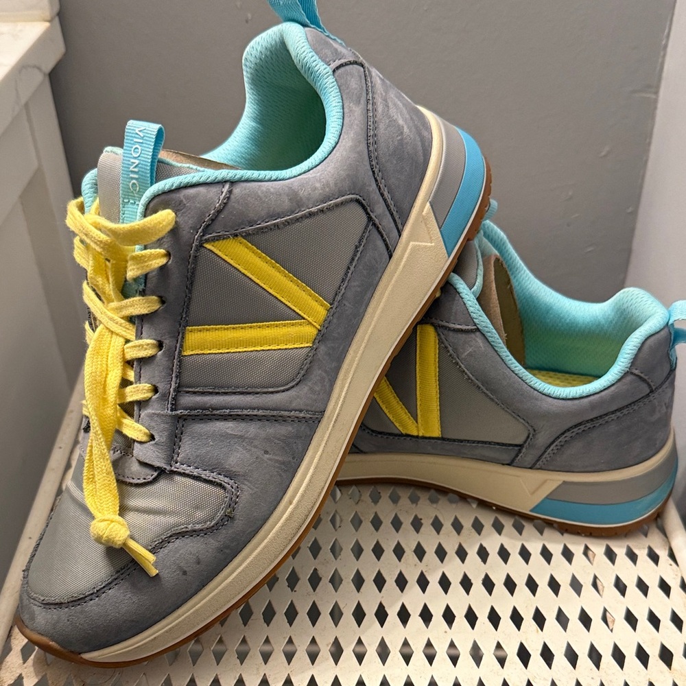 Vionic Rechelle Size 8